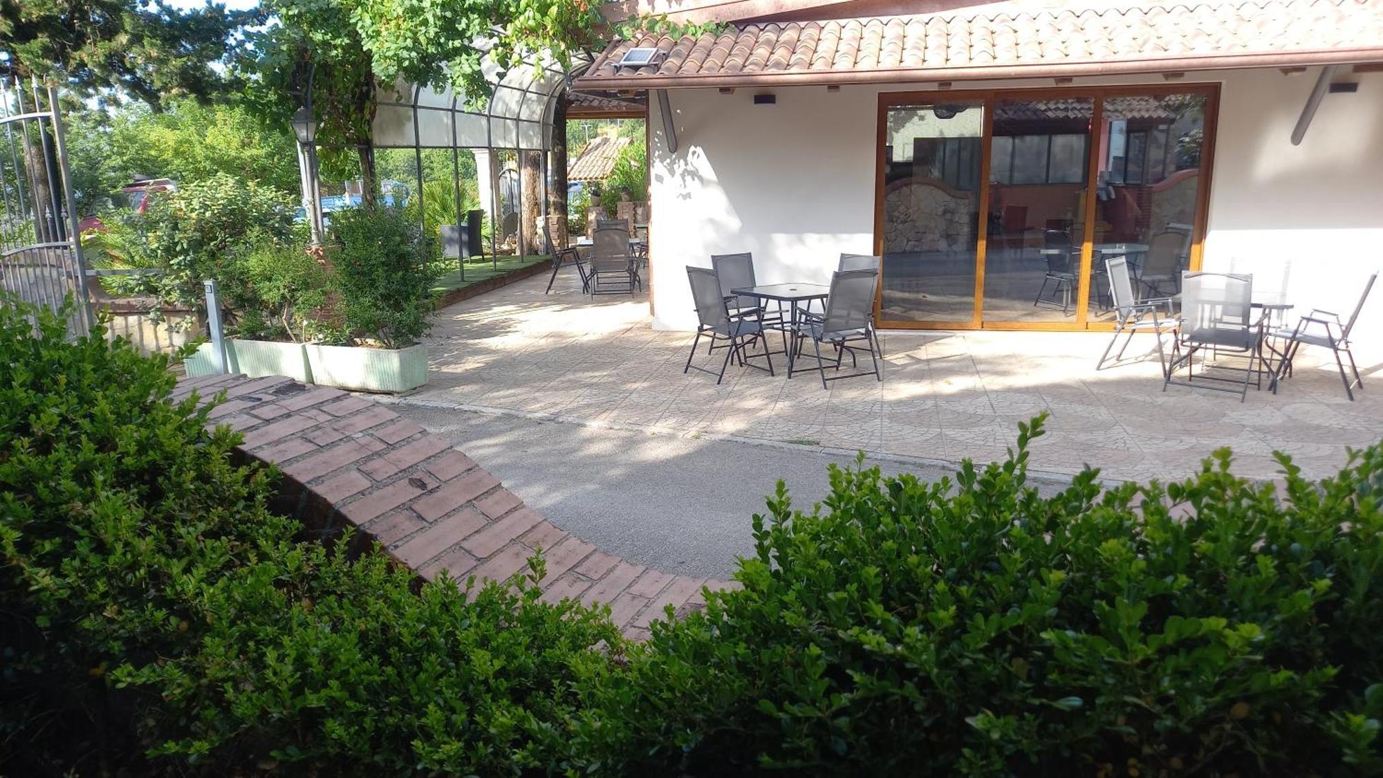 Parco Sogni D'Oro Aparthotel Montella Exterior photo