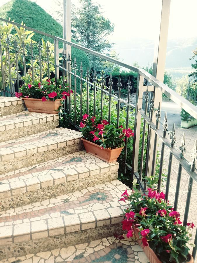 Parco Sogni D'Oro Aparthotel Montella Exterior photo